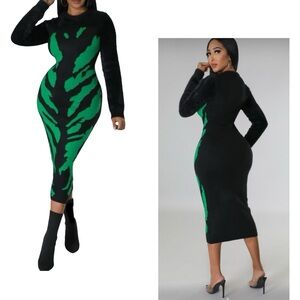 NWT Black/Green Long Sleeve Midi Sweater Dress L